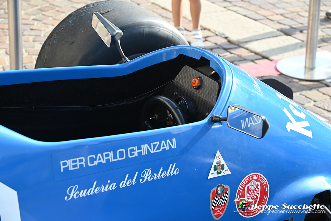VBS_3913 - Autolook Week - Le auto in Piazza San Carlo.jpg